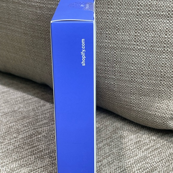 Shopify  Chip & Swipe Reader - Picture 3 of 5